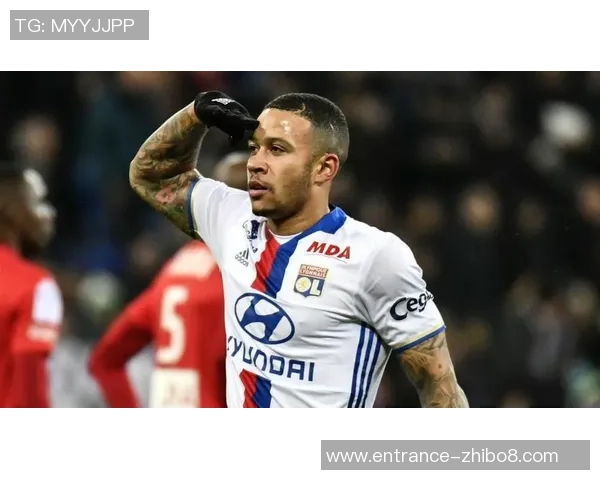 拜仁慕尼黑与里昂激战正酣踩球精彩瞬间回顾与分析